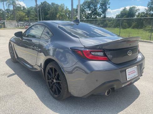Used 2022 Toyota GR86 Premium RWD image 4