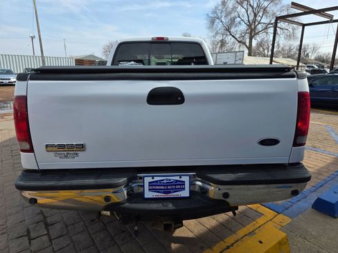 Used 2005 Ford F350 Lariat image 6