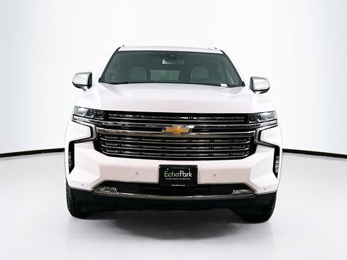 Used 2023 Chevrolet Suburban Premier image 2