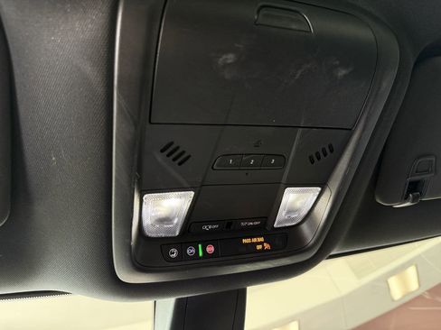 Used 2024 Buick Enclave Premium image 60