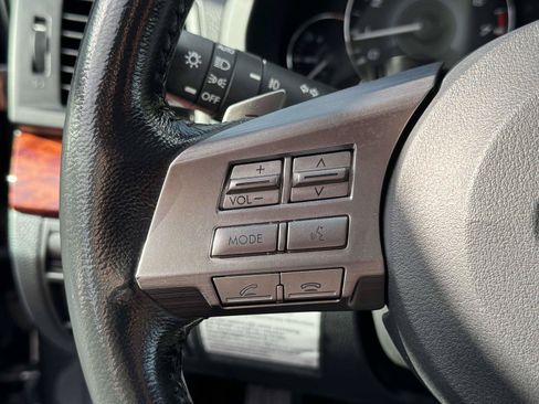 Used 2010 Subaru Outback 3.6R Limited AWD/4WD image 23