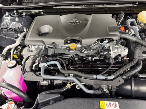 Used 2026 Toyota Camry SE FWD image 40