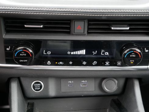 Certified 2023 Nissan Rogue SV w/ SV Premium B Package AWD/4WD image 23