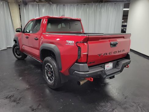Used 2024 Toyota Tacoma TRD Off-Road w/ TRD Off Road Premium Package AWD/4WD image 6