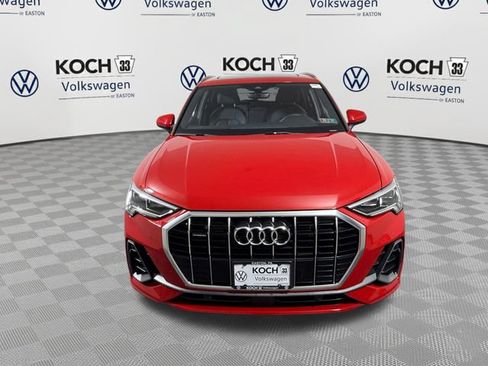 Used 2025 Audi Q3 2.0T Premium AWD/4WD image 2
