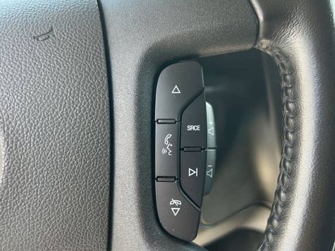 Used 2021 Chevrolet Express 2500 w/ Driver Convenience Package RWD image 16