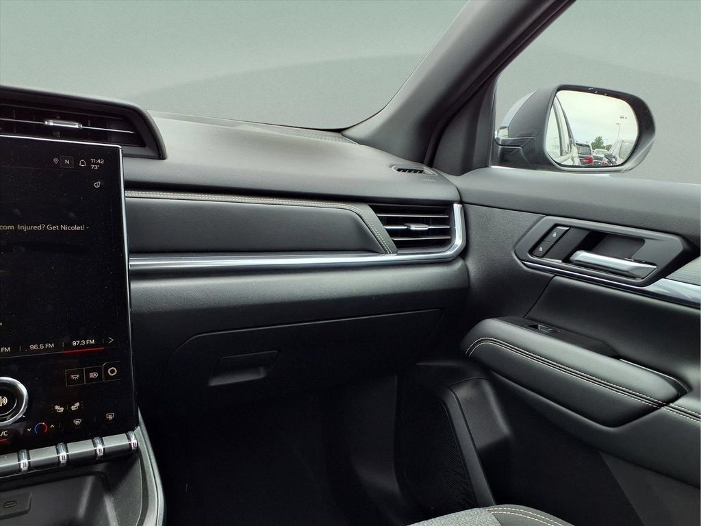 Certified 2025 GMC Terrain Elevation AWD/4WD image 18