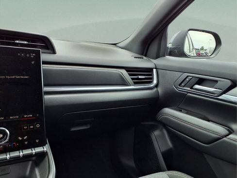 Certified 2025 GMC Terrain Elevation AWD/4WD image 18