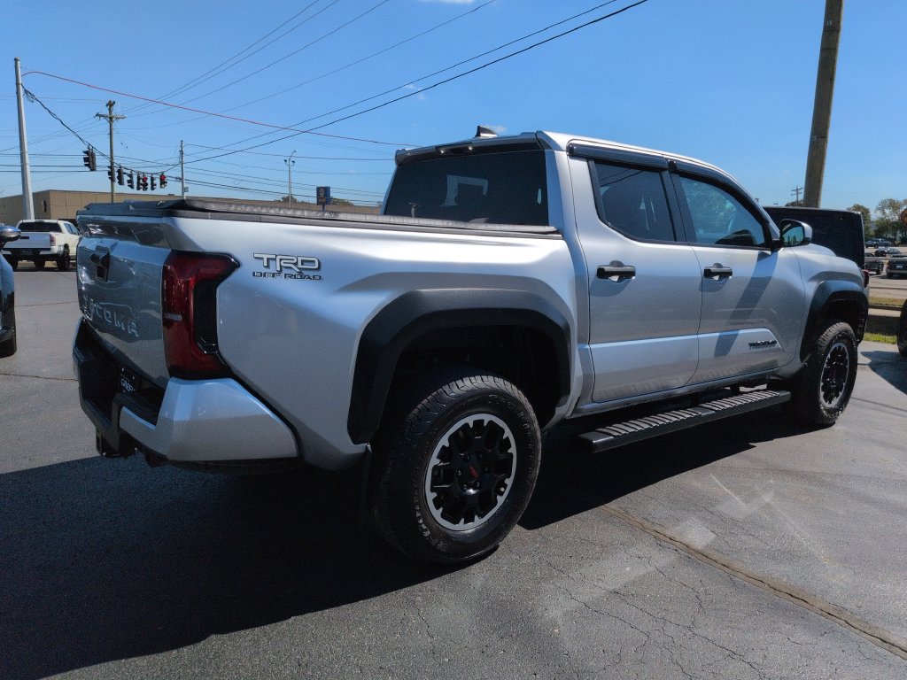 Used 2024 Toyota Tacoma TRD Off-Road AWD/4WD image 5