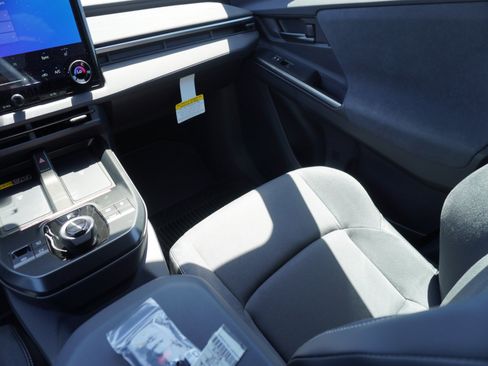New 2026 Toyota C-HR AWD/4WD image 19
