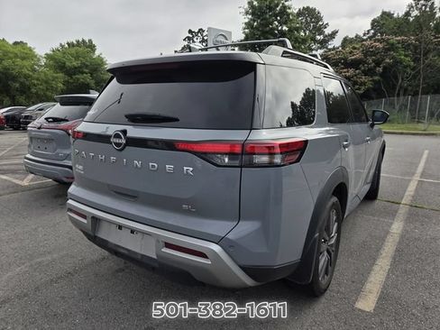 Used 2024 Nissan Pathfinder SL w/ SL Premium Package FWD image 5