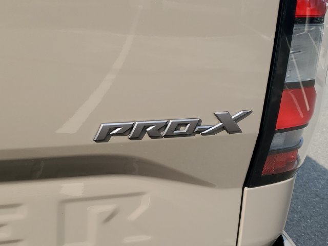 Used 2023 Nissan Frontier Pro-X RWD image 13