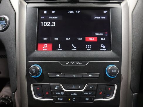 Used 2019 Ford Fusion SEL FWD image 29