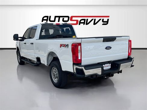 Used 2023 Ford F250 XL w/ XL Chrome Package image 5