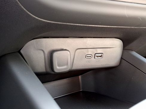 New 2026 Chevrolet Trax LS w/ LS Convenience Package FWD image 16