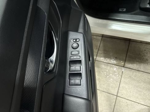 Used 2024 Honda CR-V EX image 22