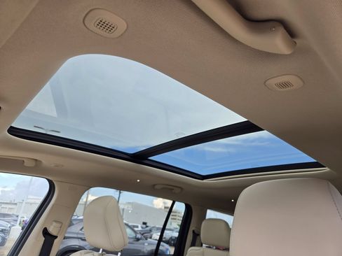 Used 2022 Jeep Grand Cherokee L Limited RWD image 29