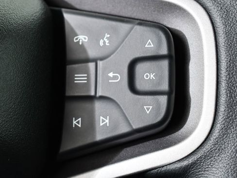 New 2025 Ford Bronco Badlands image 33