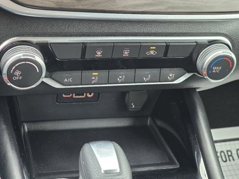 Used 2023 Nissan Altima 2.5 SV image 18