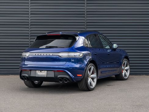 Certified 2022 Porsche Macan S AWD/4WD image 8