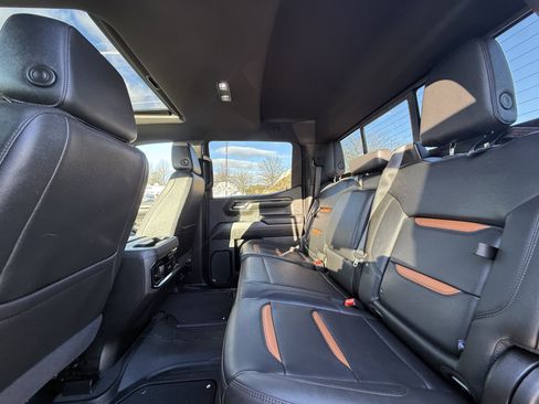 Used 2024 GMC Sierra 1500 AT4 w/ AT4 Premium Package image 29