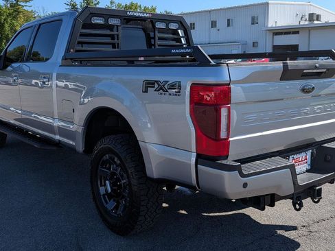 Used 2022 Ford F250 Lariat w/ Black Appearance Package AWD/4WD image 7