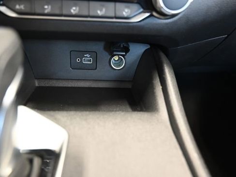 Used 2024 Nissan Altima 2.5 S image 19