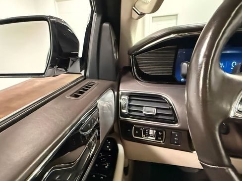 Used 2024 Lincoln Navigator Black Label AWD/4WD image 78