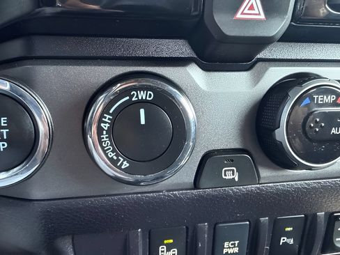 Used 2017 Toyota Tacoma TRD Pro AWD/4WD image 19