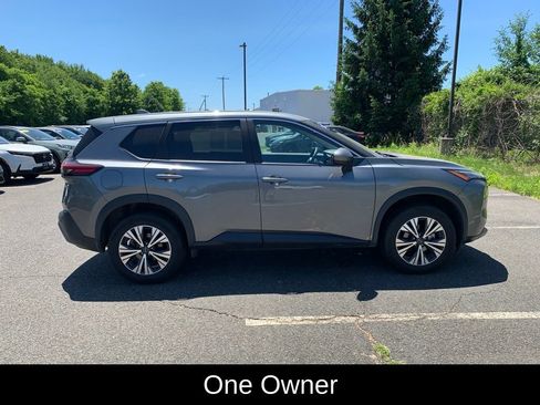 Used 2023 Nissan Rogue SV AWD/4WD image 7