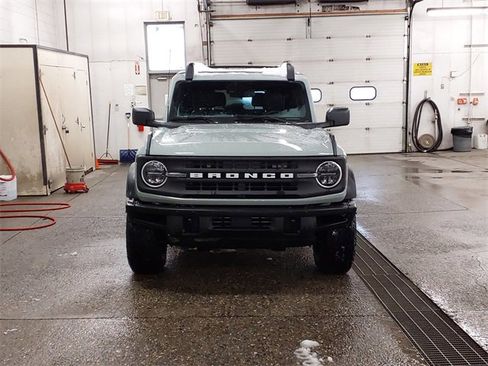 Used 2022 Ford Bronco Black Diamond image 8