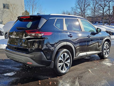 Certified 2023 Nissan Rogue SV w/ SV Premium B Package image 5