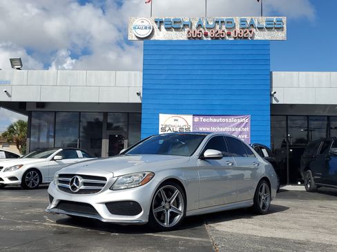 Used 2017 Mercedes-Benz C 300 Sedan image 2