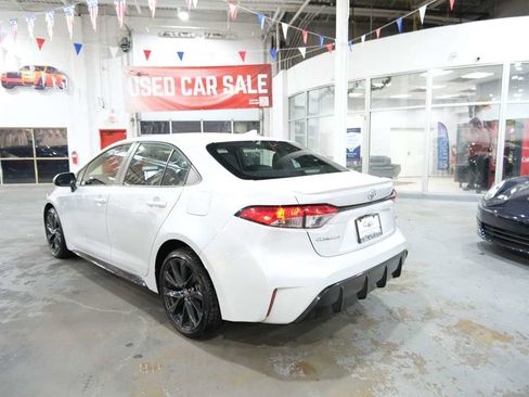 Used 2024 Toyota Corolla SE image 8