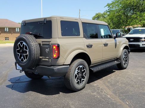 New 2026 Ford Bronco Outer Banks AWD/4WD image 4