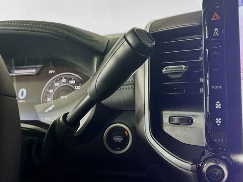New 2026 RAM 2500 Laramie AWD/4WD image 12