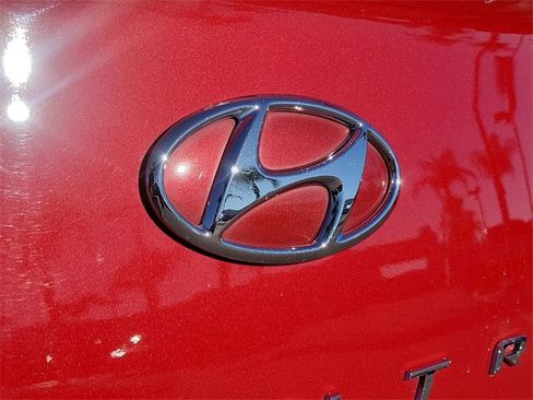 Used 2019 Hyundai Elantra SEL image 25