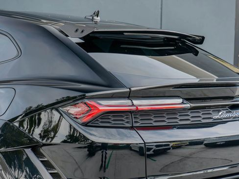 Used 2025 Lamborghini Urus SE AWD/4WD image 53