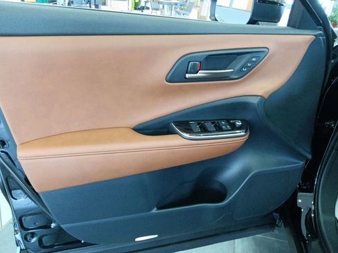 New 2026 Toyota Crown Signia AWD/4WD image 11