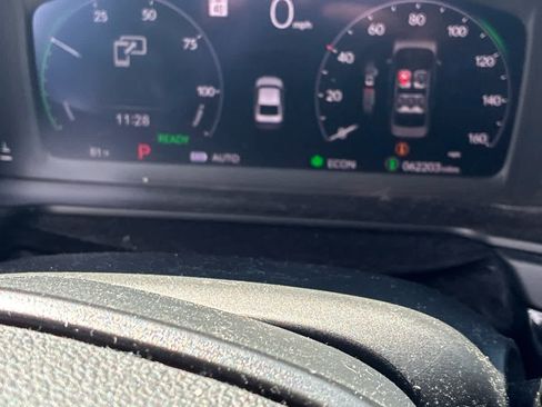 Used 2023 Honda Accord Sport image 2