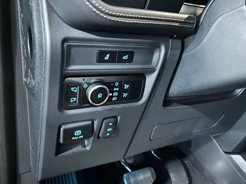 Used 2023 Ford Expedition Max Platinum AWD/4WD image 56