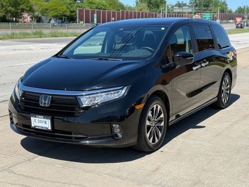 Used 2024 Honda Odyssey EX-L image 1