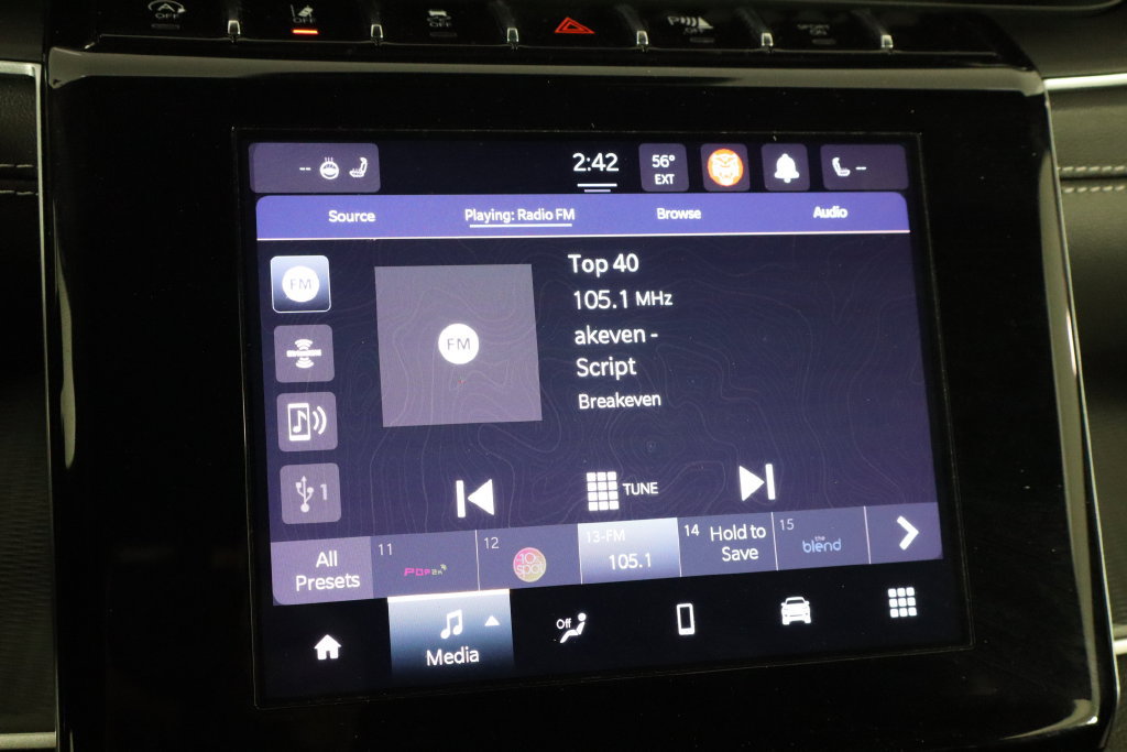 Used 2023 Jeep Grand Cherokee L Laredo AWD/4WD image 32