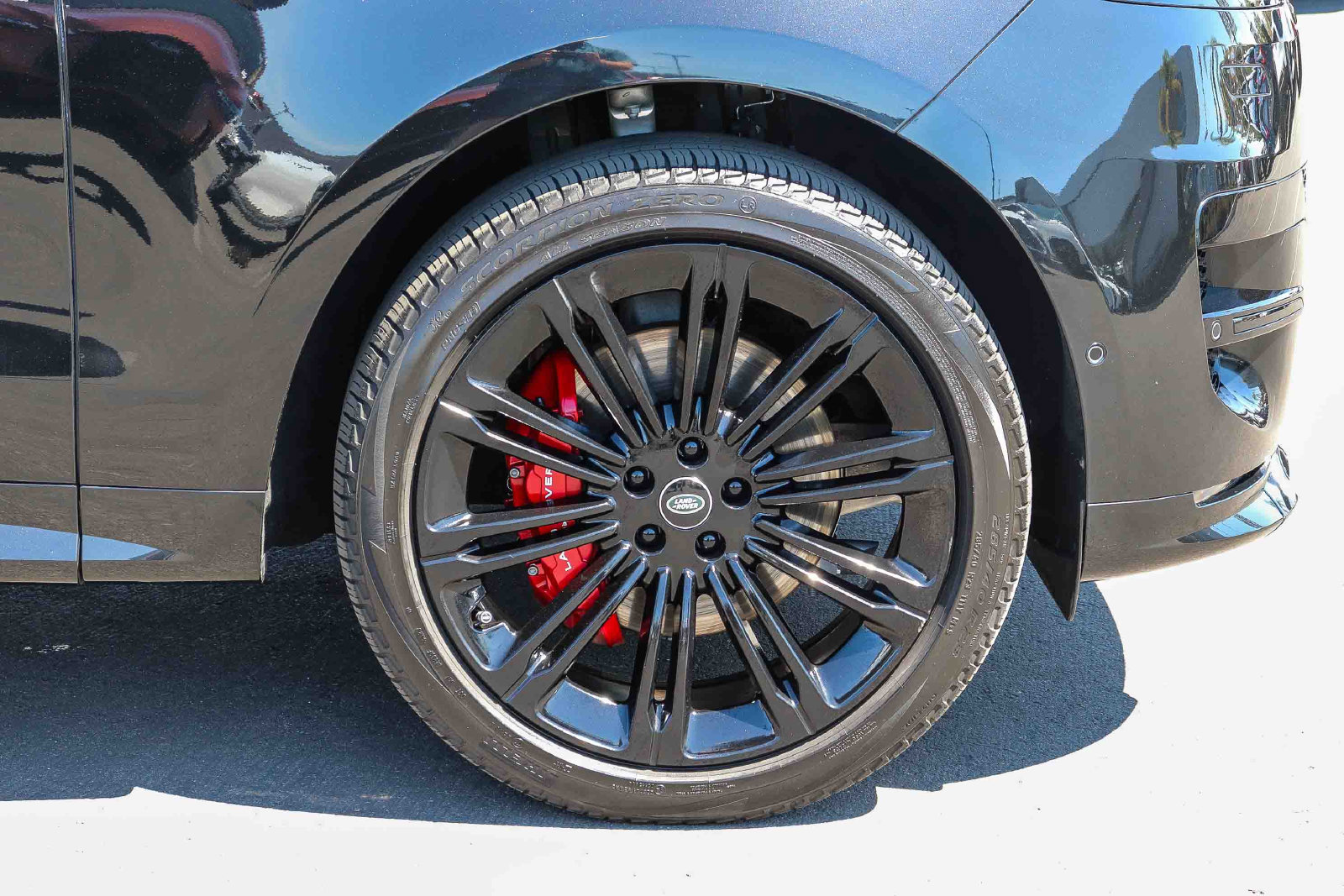 Used 2024 Land Rover Range Rover Sport Dynamic SE AWD/4WD image 10