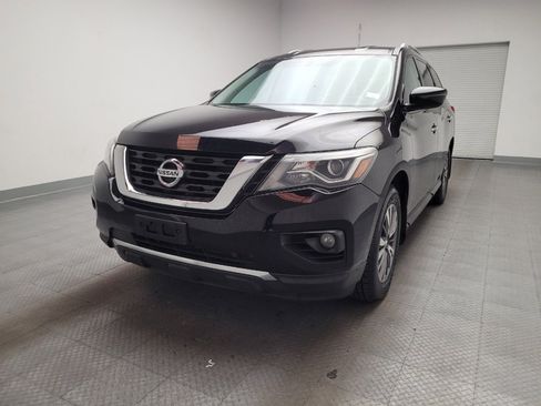 Used 2017 Nissan Pathfinder SV image 15