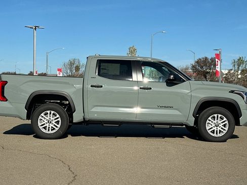 New 2026 Toyota Tundra SR5 AWD/4WD image 3