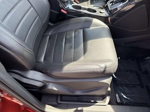 Used 2014 Ford Escape Titanium w/ Equipment Group 401A AWD/4WD image 10