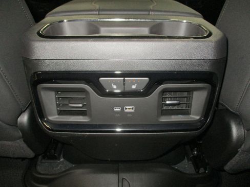 New 2025 GMC Sierra 2500 AT4 w/ AT4 Premium Plus Package image 35