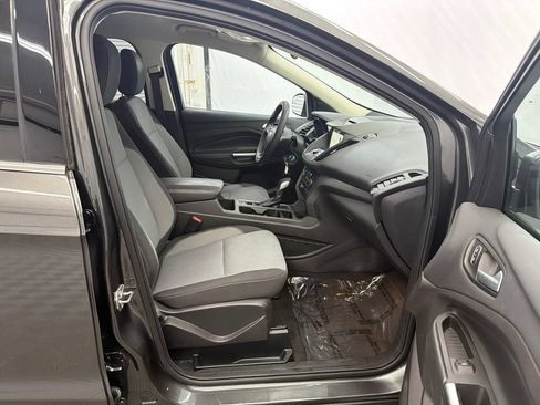 Used 2018 Ford Escape SE w/ SE Sync 3 Package FWD image 14