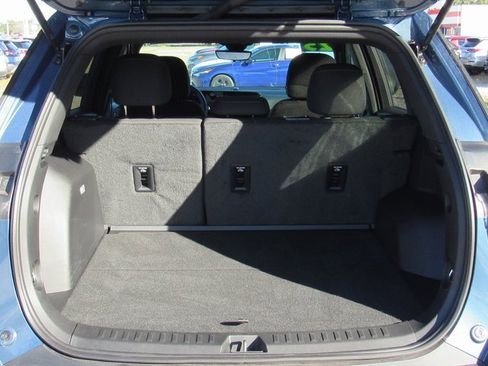 Used 2025 Chevrolet Equinox LT w/ Safety and Technology Package image 5